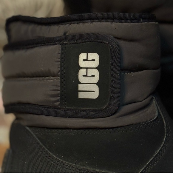 UGG Black Winter Boots - Picture 3 of 15
